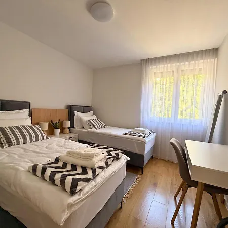 Modern 2br Near Old Bridge